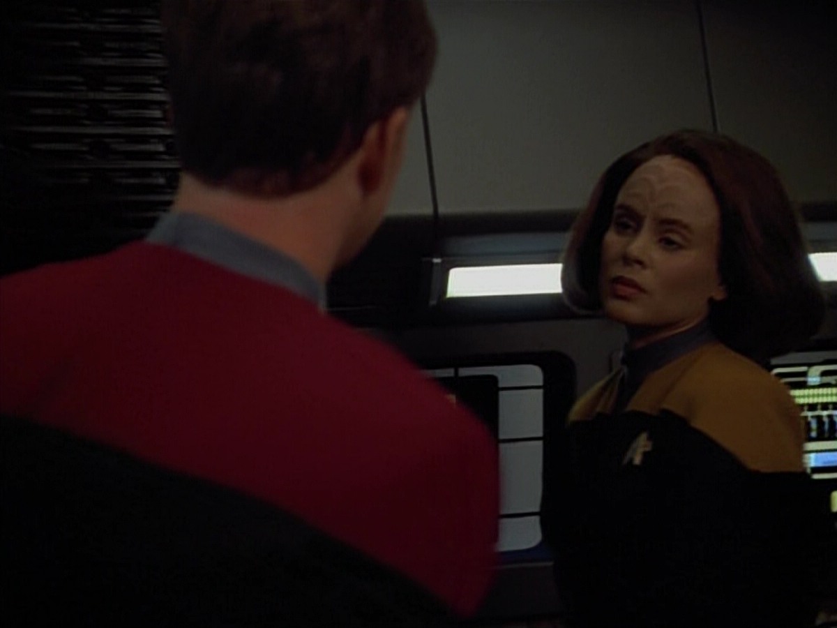 extant_StarTrekVoyager_4x03-DayOfHonor_0233.jpg