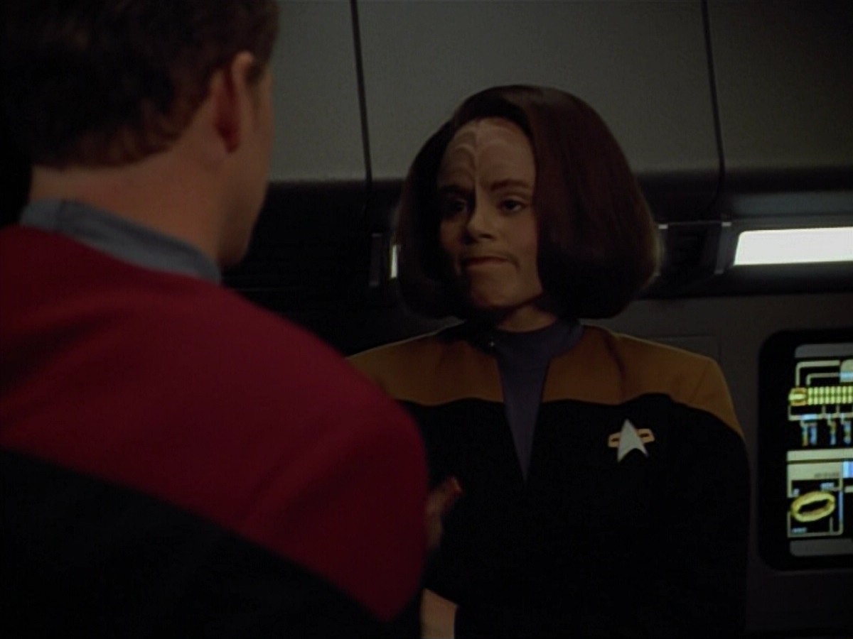 extant_StarTrekVoyager_4x03-DayOfHonor_0242.jpg