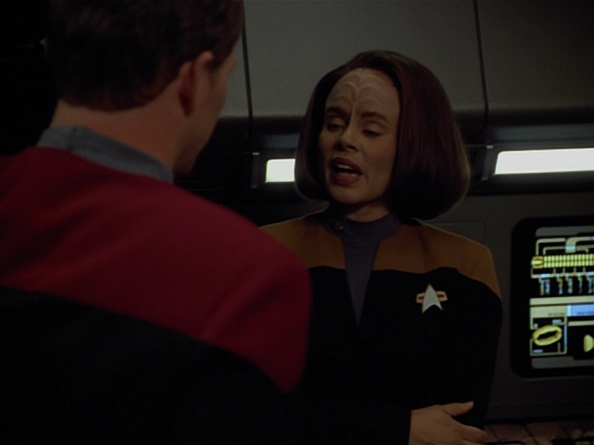extant_StarTrekVoyager_4x03-DayOfHonor_0260.jpg