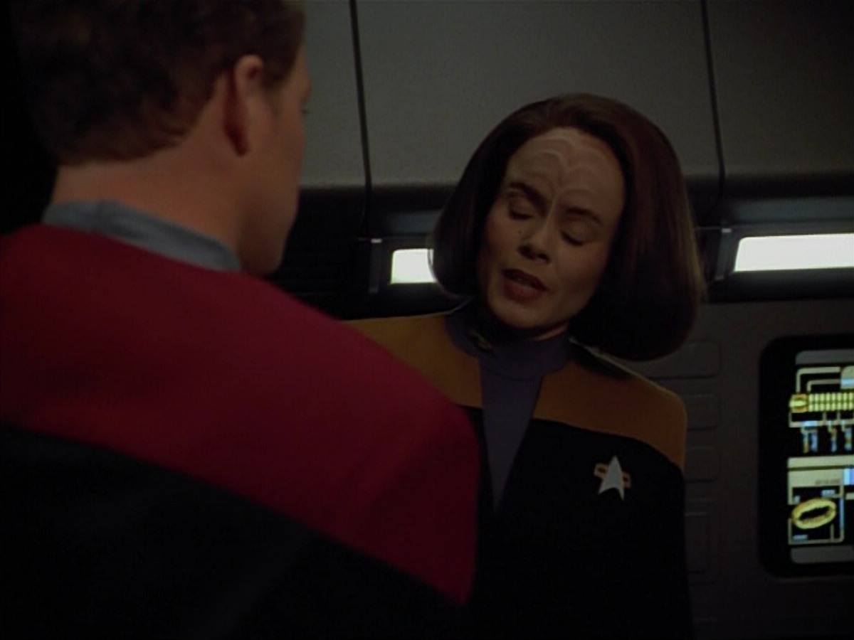 extant_StarTrekVoyager_4x03-DayOfHonor_0277.jpg