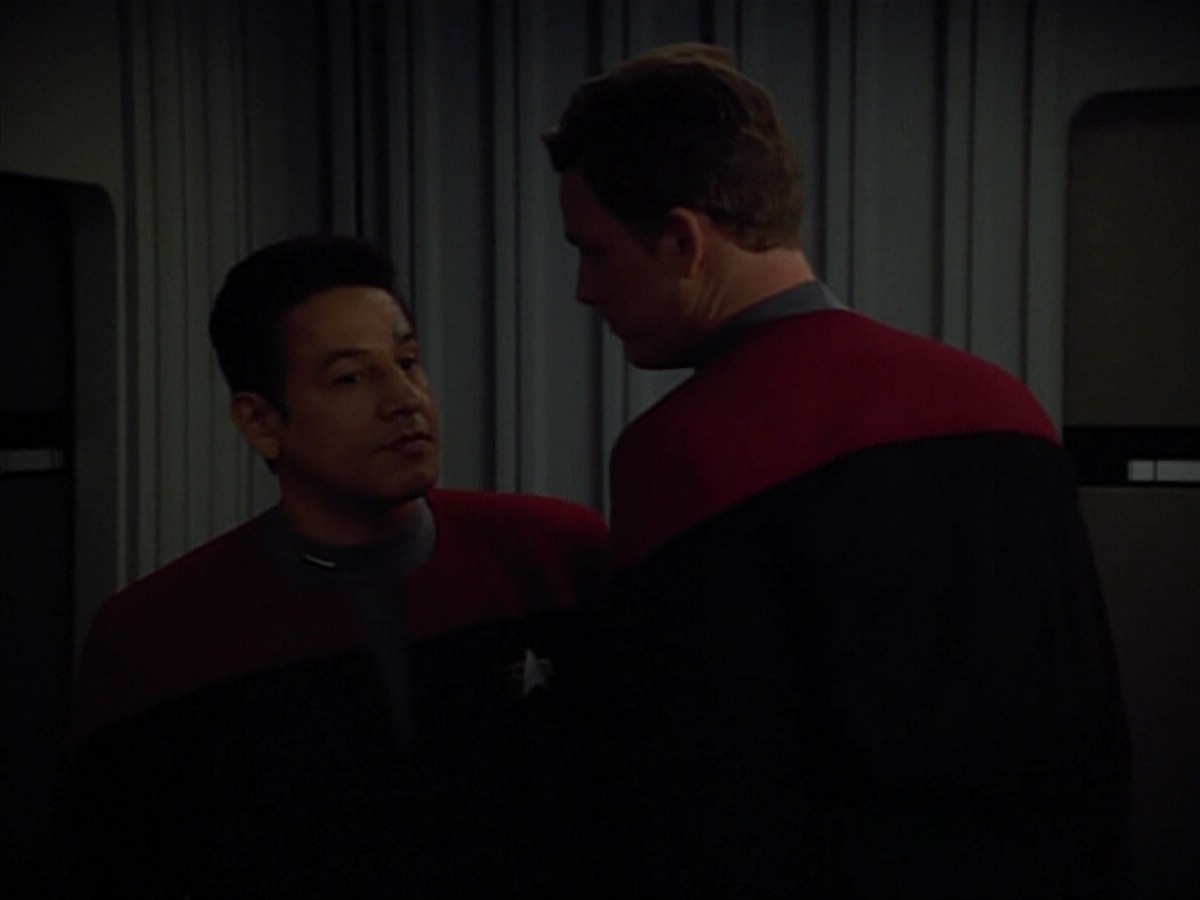 extant_StarTrekVoyager_4x03-DayOfHonor_0296.jpg
