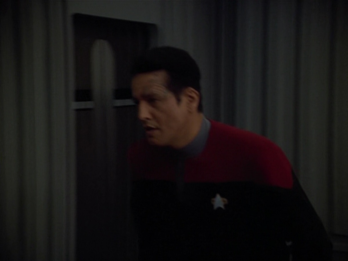 extant_StarTrekVoyager_4x03-DayOfHonor_0302.jpg