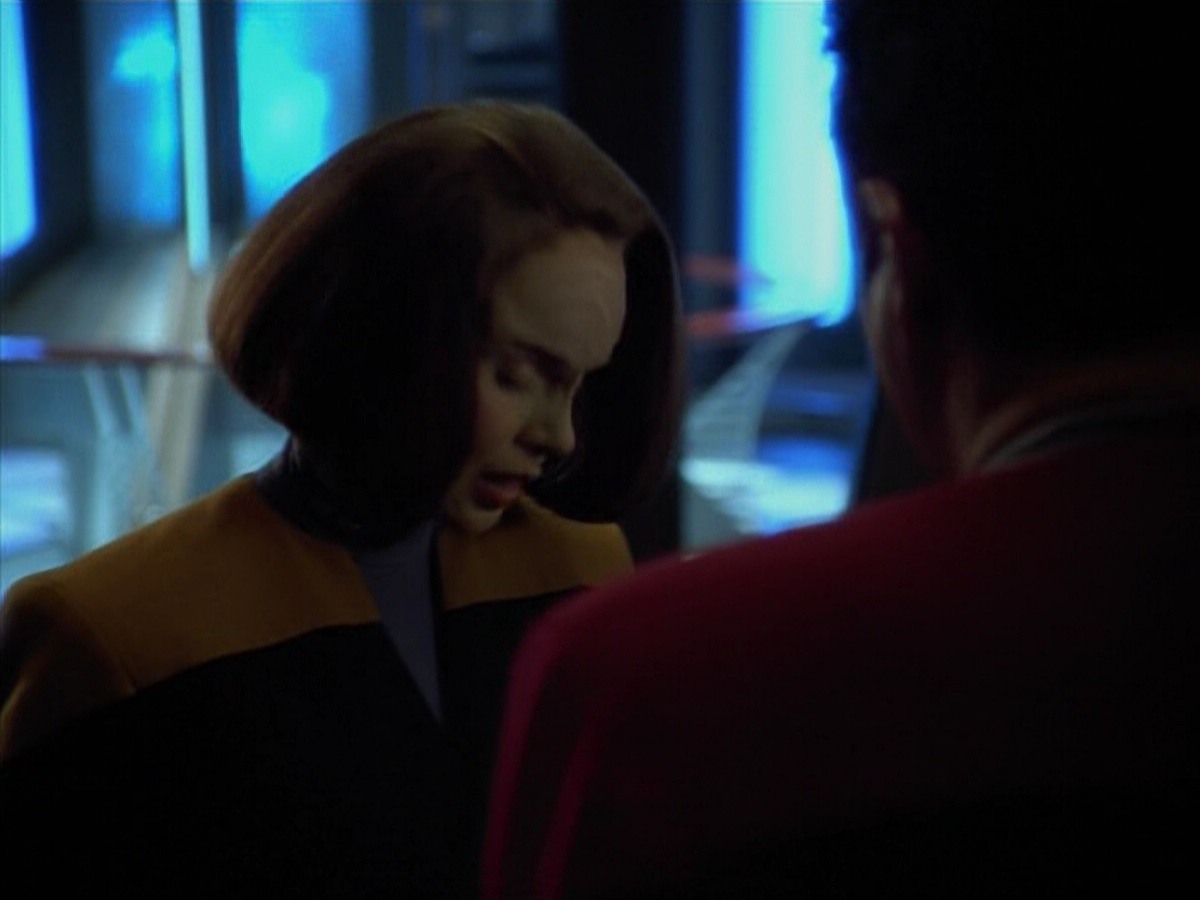 extant_StarTrekVoyager_4x03-DayOfHonor_0316.jpg