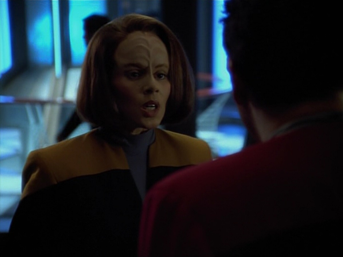 extant_StarTrekVoyager_4x03-DayOfHonor_0329.jpg