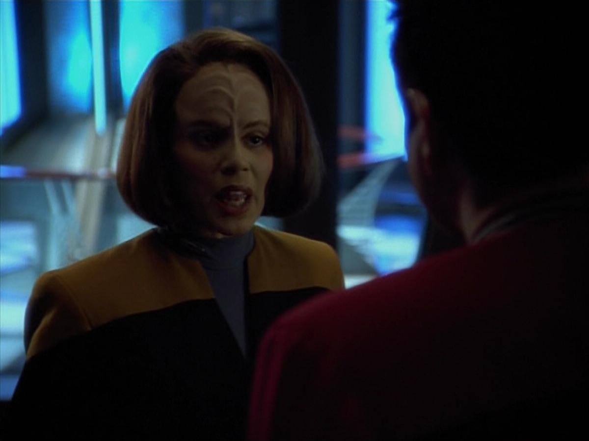 extant_StarTrekVoyager_4x03-DayOfHonor_0334.jpg