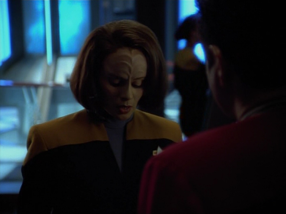 extant_StarTrekVoyager_4x03-DayOfHonor_0382.jpg