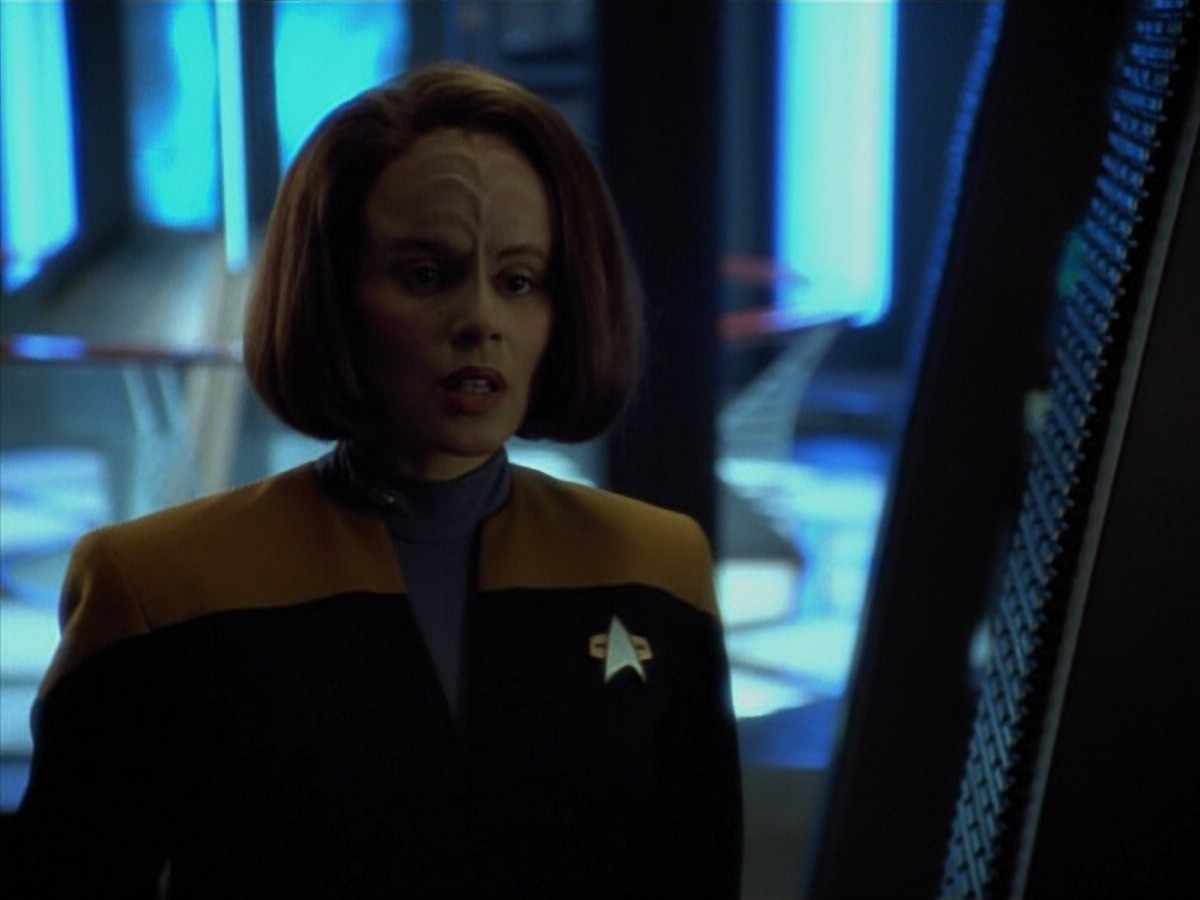 extant_StarTrekVoyager_4x03-DayOfHonor_0388.jpg