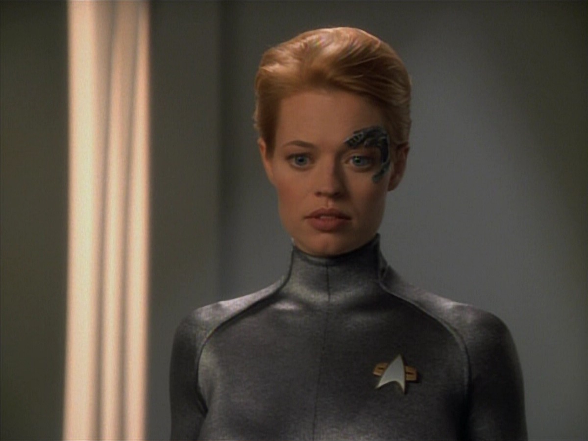 extant_StarTrekVoyager_4x03-DayOfHonor_0670.jpg