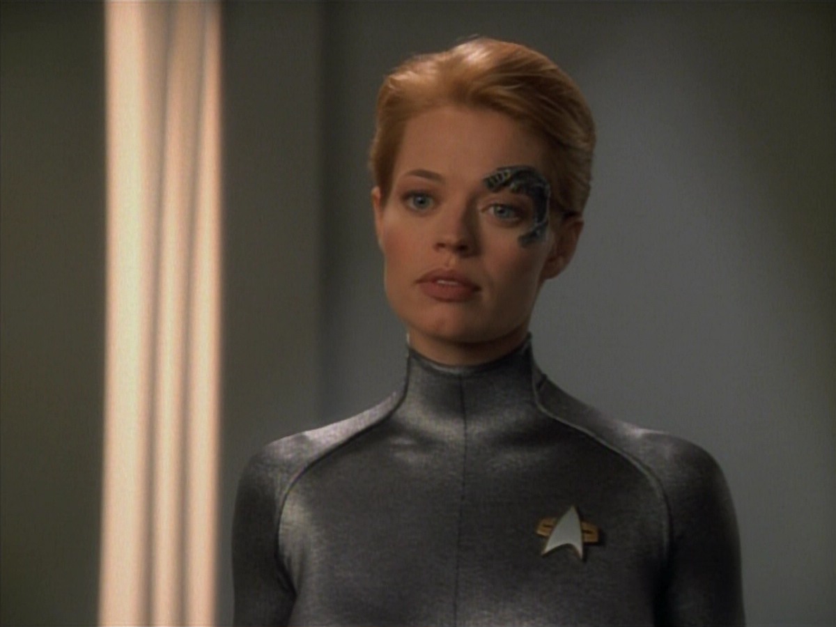 extant_StarTrekVoyager_4x03-DayOfHonor_0678.jpg