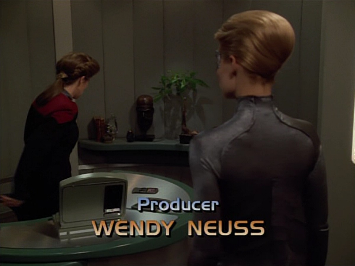 extant_StarTrekVoyager_4x03-DayOfHonor_0691.jpg