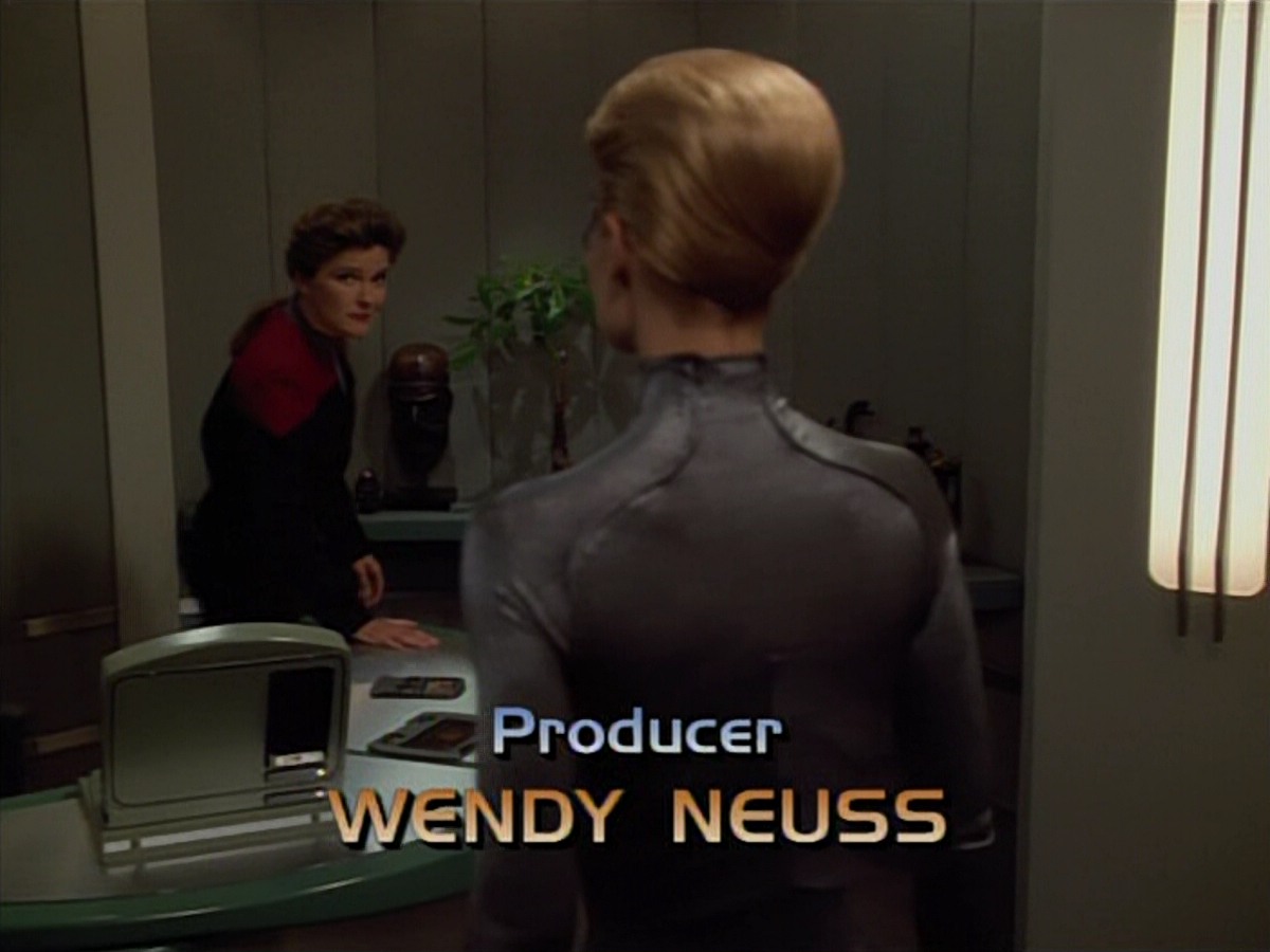 extant_StarTrekVoyager_4x03-DayOfHonor_0693.jpg