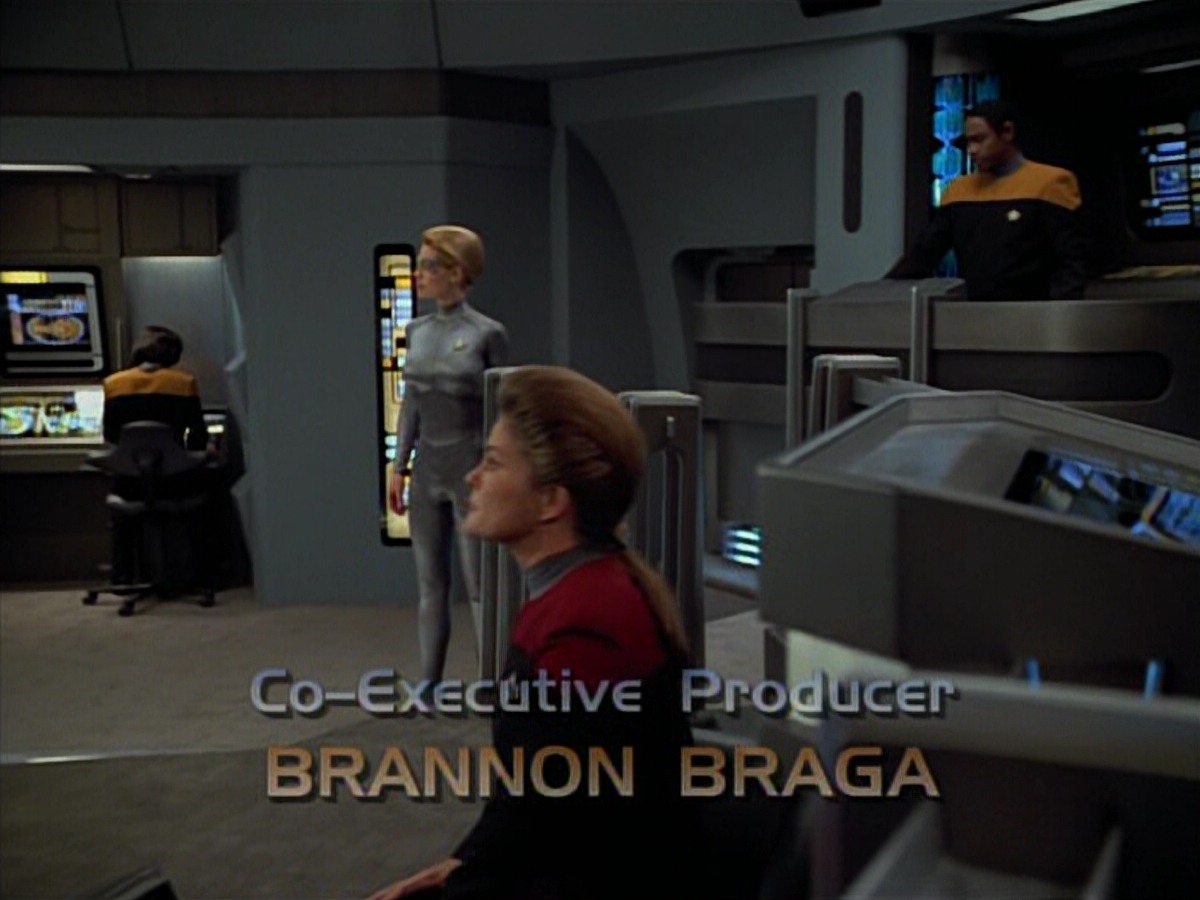 extant_StarTrekVoyager_4x03-DayOfHonor_0718.jpg