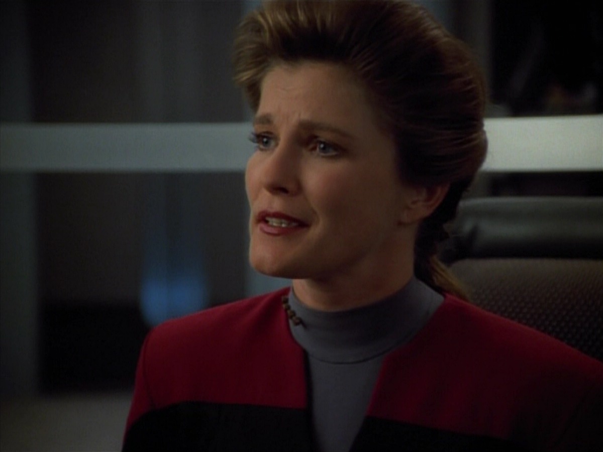 extant_StarTrekVoyager_4x03-DayOfHonor_0882.jpg