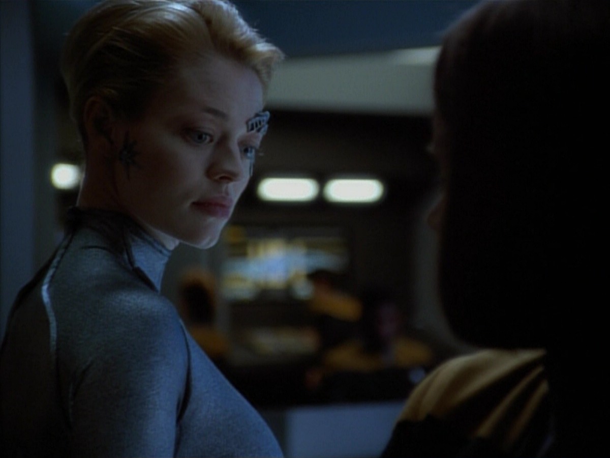 extant_StarTrekVoyager_4x03-DayOfHonor_0963.jpg