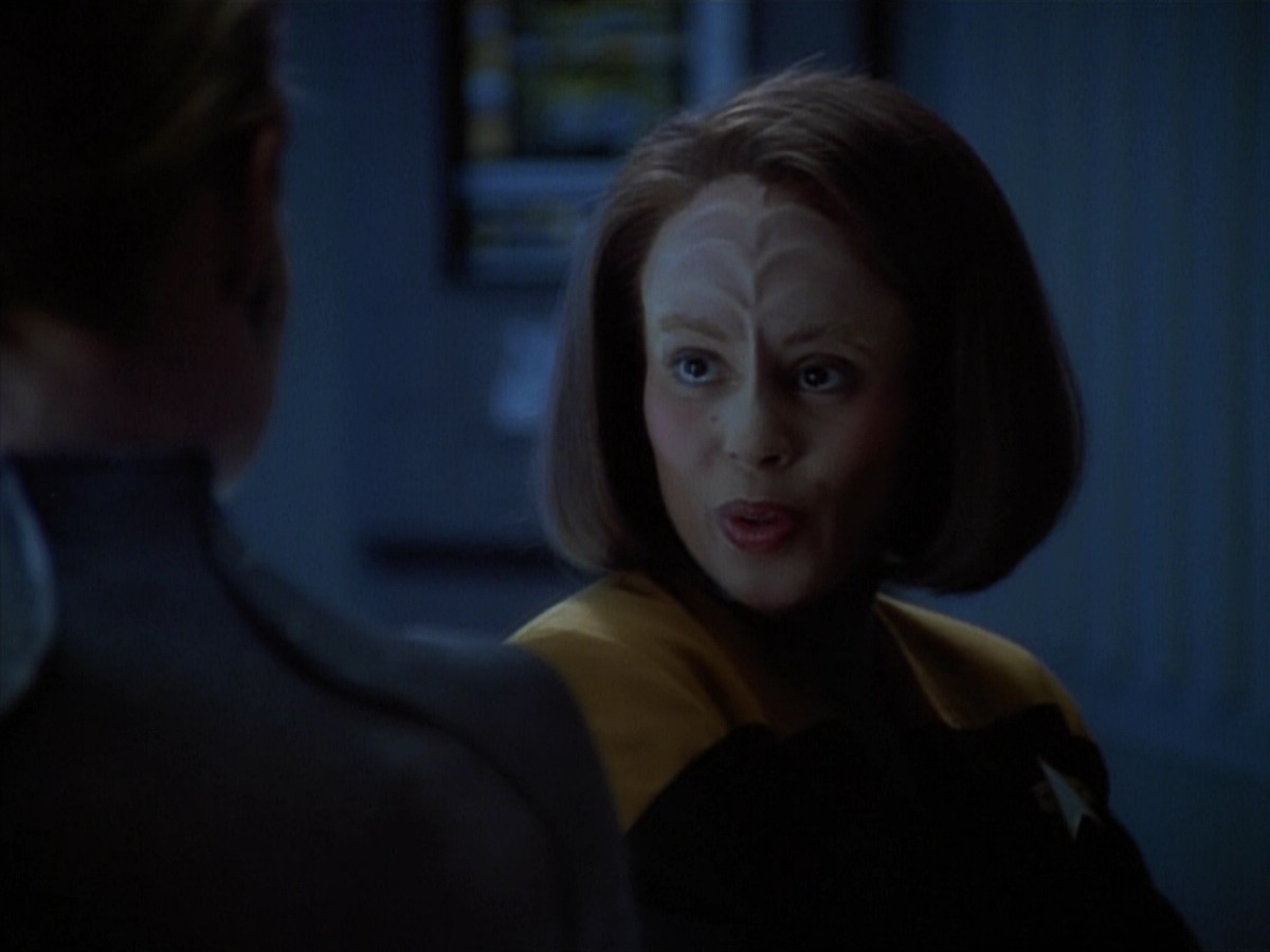extant_StarTrekVoyager_4x03-DayOfHonor_0975.jpg
