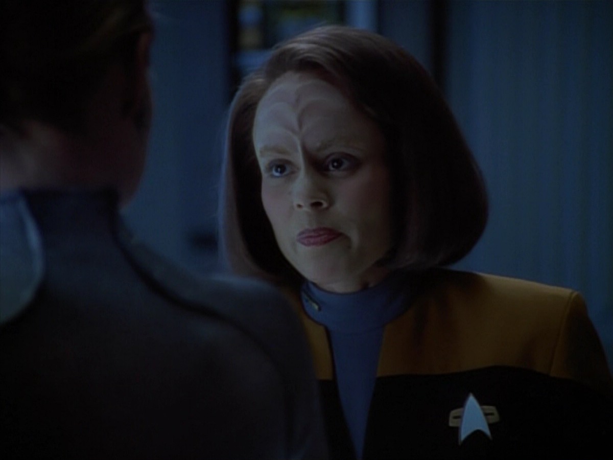 extant_StarTrekVoyager_4x03-DayOfHonor_0989.jpg
