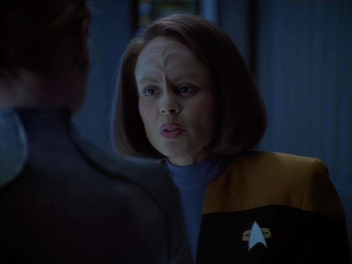 extant_StarTrekVoyager_4x03-DayOfHonor_0992.jpg