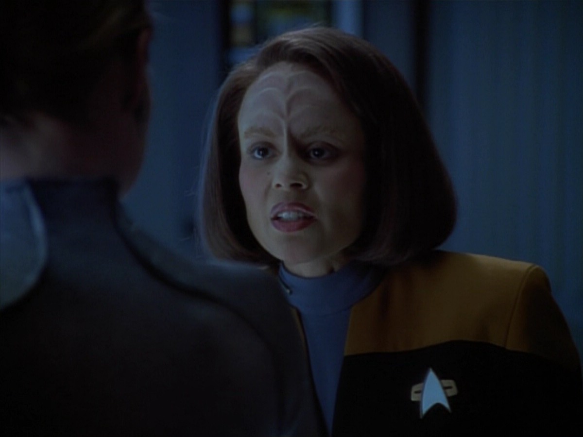extant_StarTrekVoyager_4x03-DayOfHonor_0997.jpg
