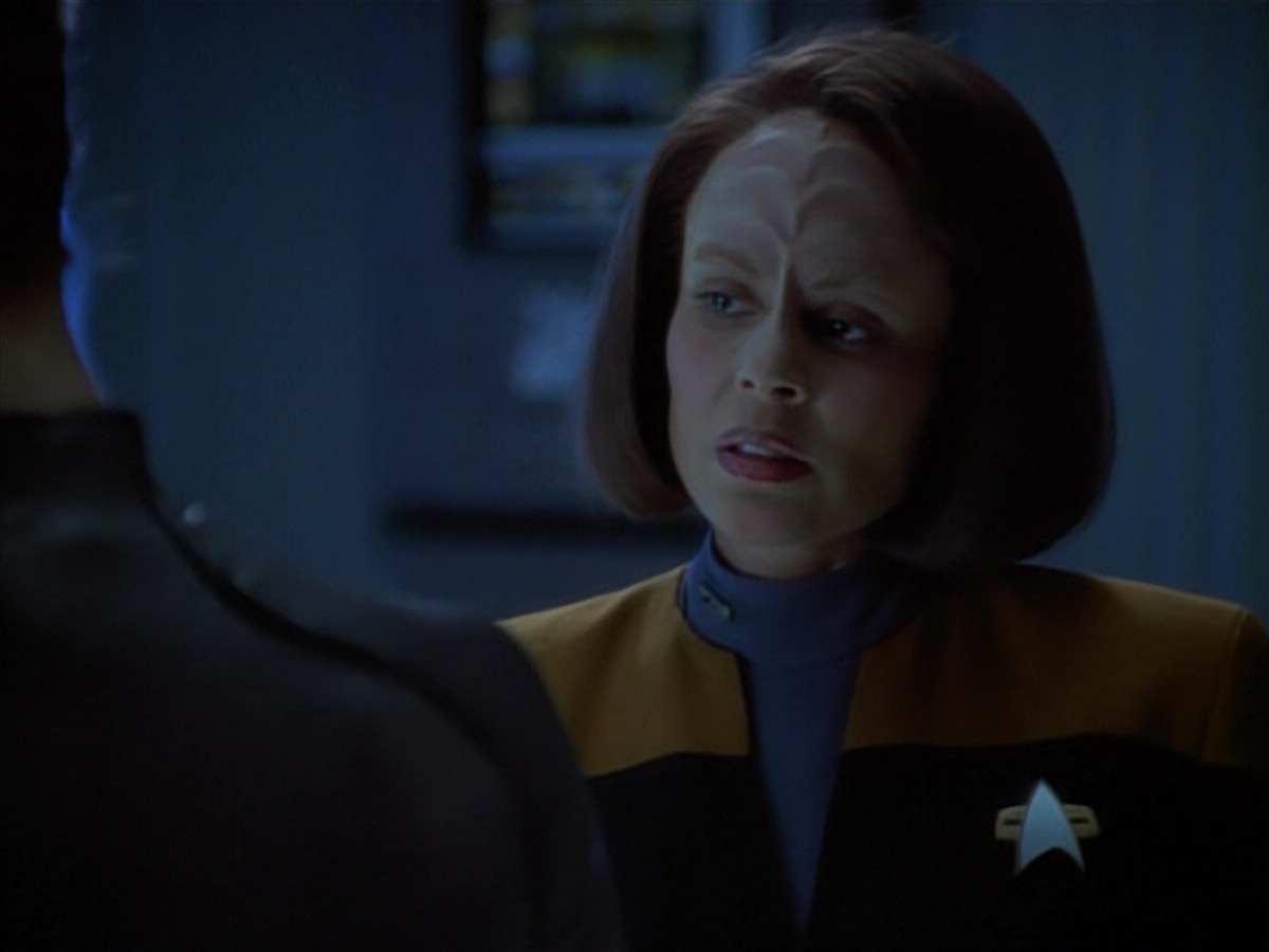 extant_StarTrekVoyager_4x03-DayOfHonor_1012.jpg
