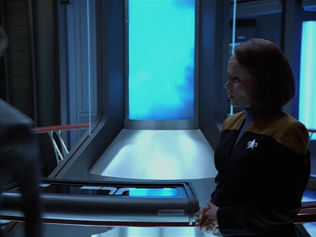 extant_StarTrekVoyager_4x03-DayOfHonor_1036.jpg