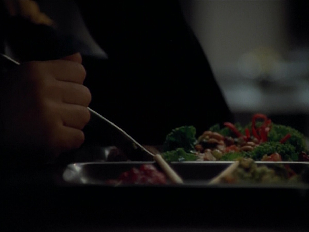 extant_StarTrekVoyager_4x03-DayOfHonor_1050.jpg