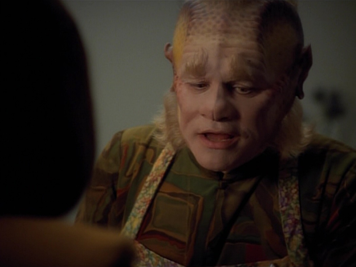 extant_StarTrekVoyager_4x03-DayOfHonor_1192.jpg