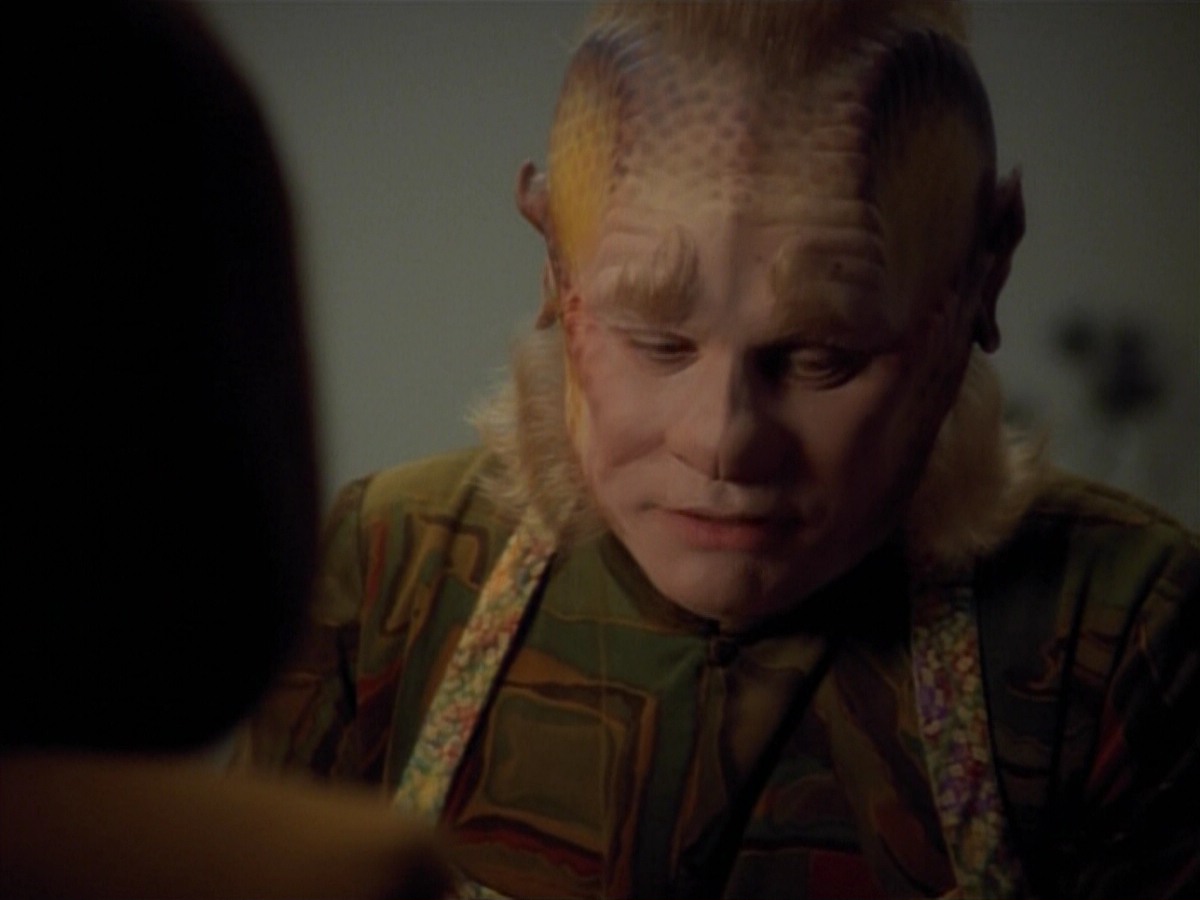 extant_StarTrekVoyager_4x03-DayOfHonor_1196.jpg