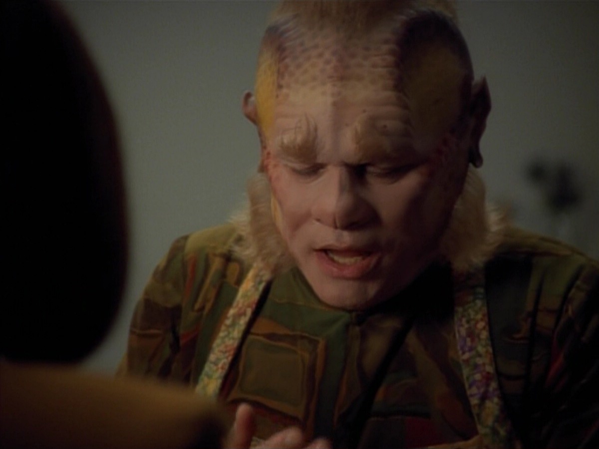 extant_StarTrekVoyager_4x03-DayOfHonor_1204.jpg