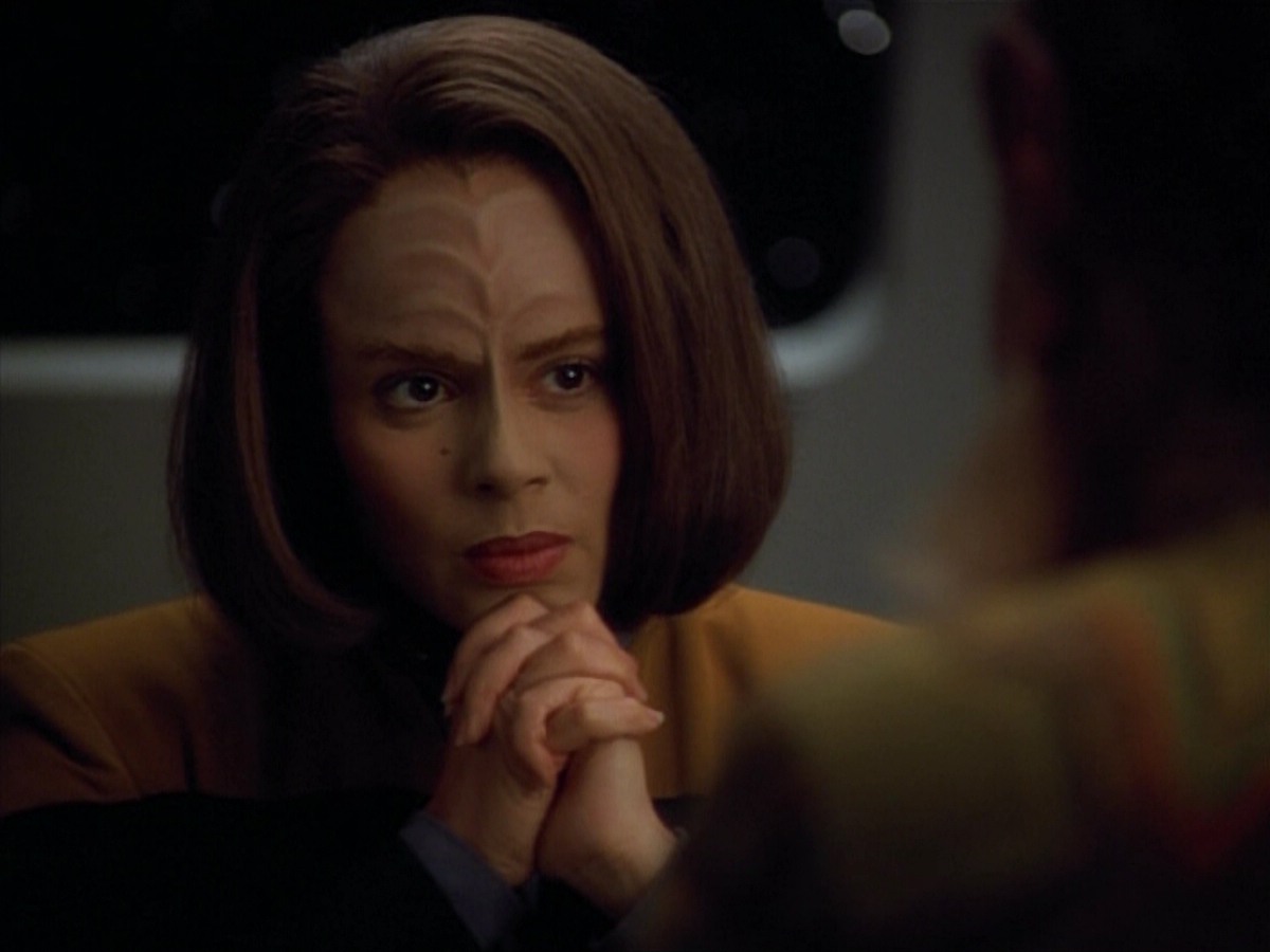 extant_StarTrekVoyager_4x03-DayOfHonor_1213.jpg