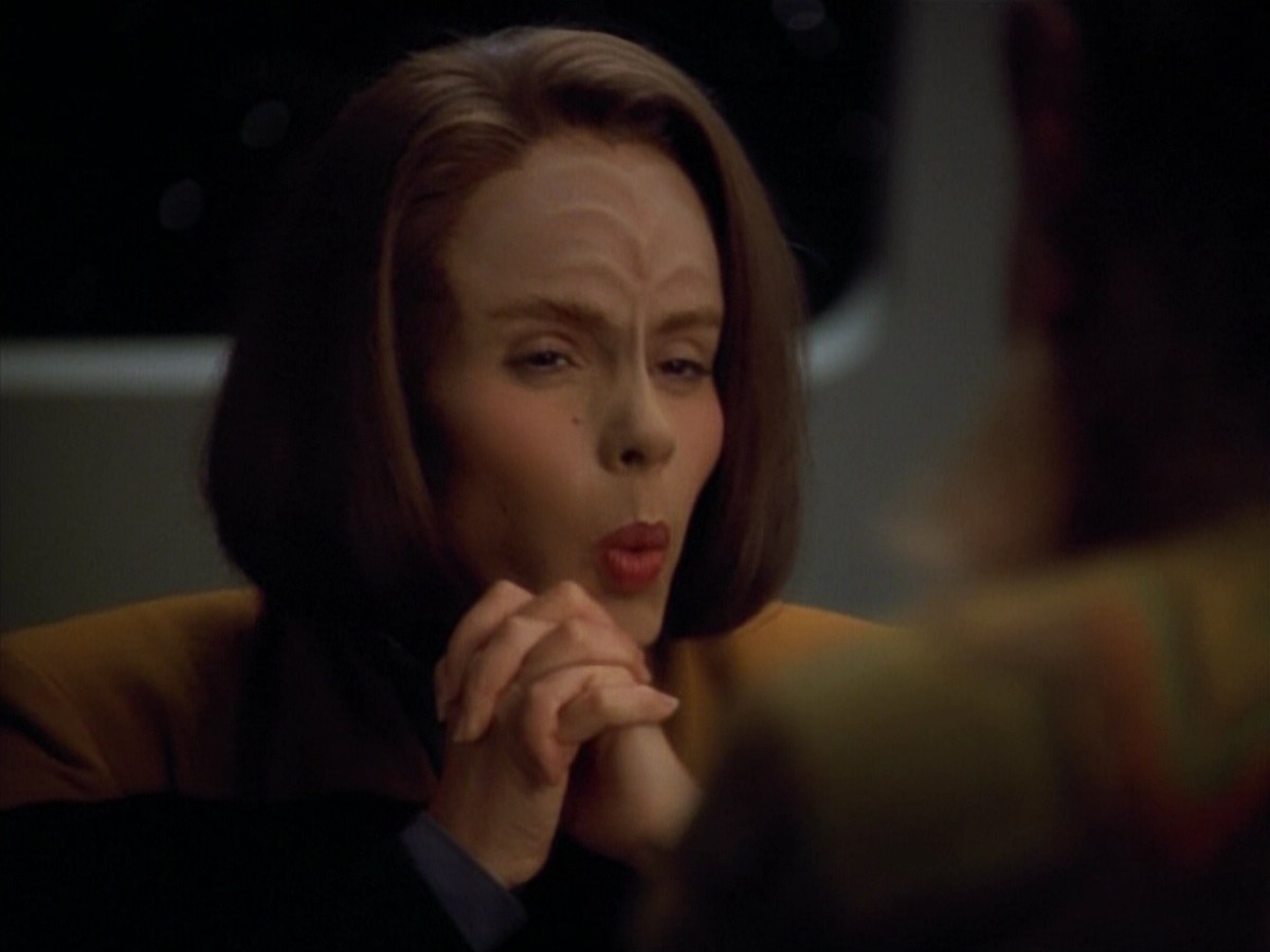 extant_StarTrekVoyager_4x03-DayOfHonor_1225.jpg