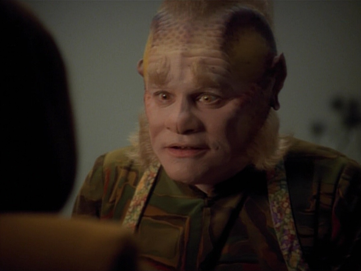 extant_StarTrekVoyager_4x03-DayOfHonor_1233.jpg