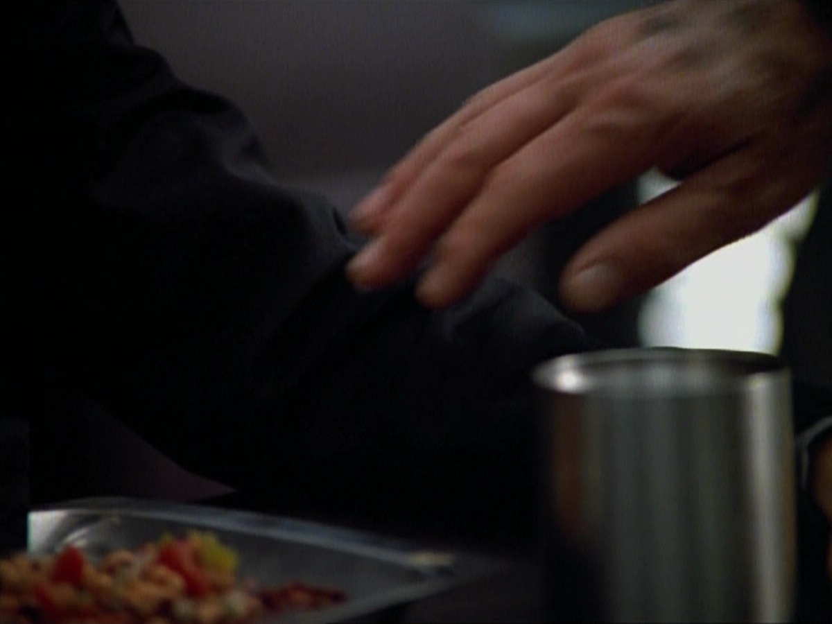 extant_StarTrekVoyager_4x03-DayOfHonor_1365.jpg