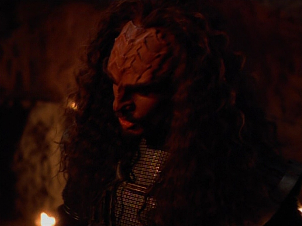 extant_StarTrekVoyager_4x03-DayOfHonor_1512.jpg