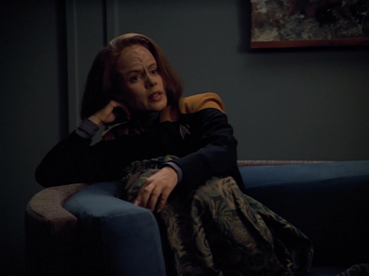 extant_StarTrekVoyager_4x03-DayOfHonor_1803.jpg