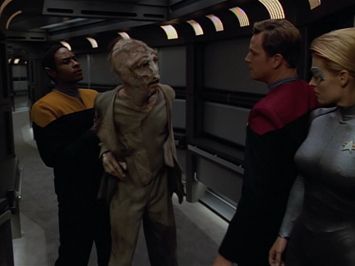 extant_StarTrekVoyager_4x03-DayOfHonor_2145.jpg