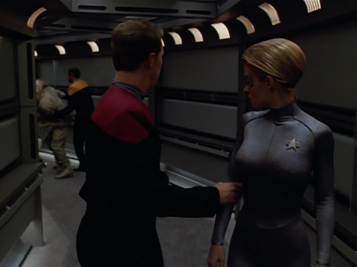 extant_StarTrekVoyager_4x03-DayOfHonor_2160.jpg