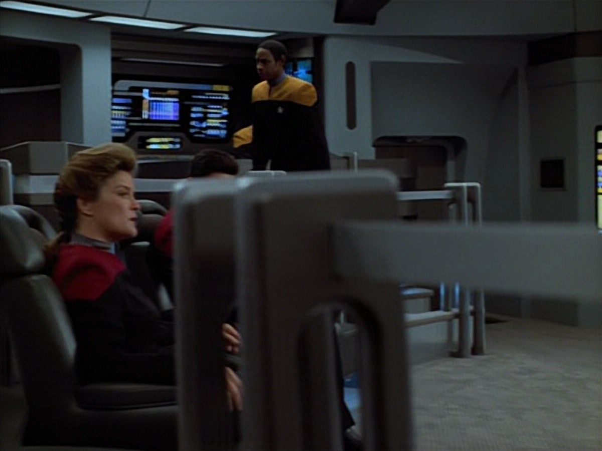 extant_StarTrekVoyager_4x03-DayOfHonor_2299.jpg