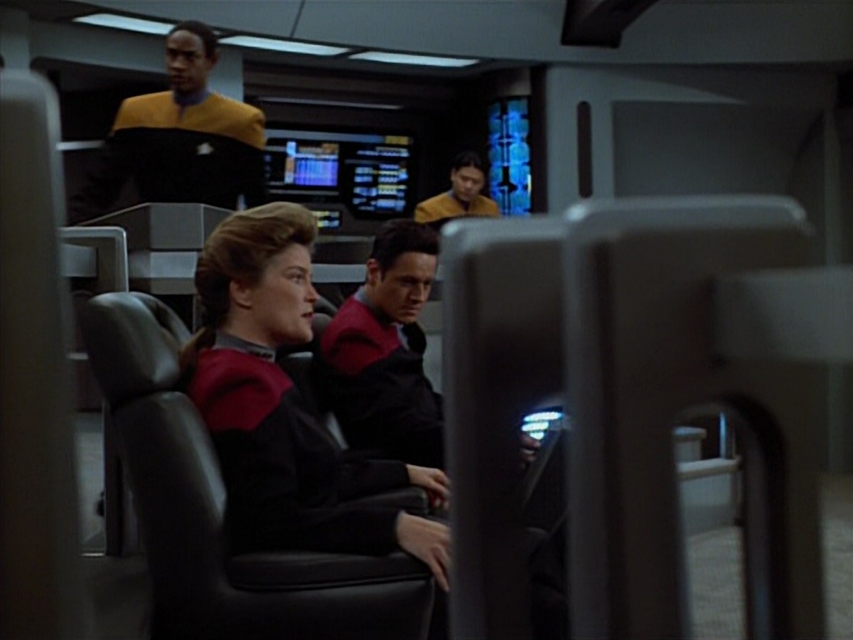 extant_StarTrekVoyager_4x03-DayOfHonor_2301.jpg