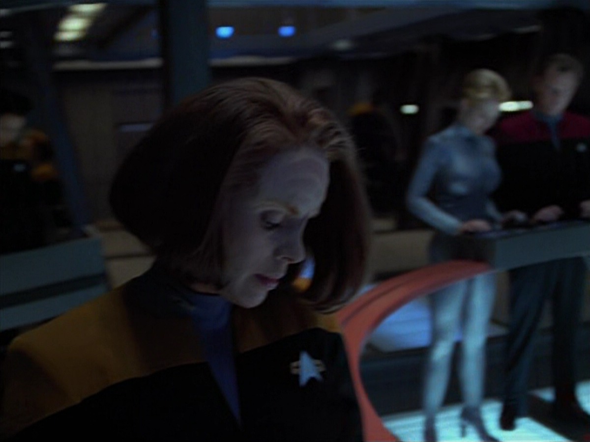 extant_StarTrekVoyager_4x03-DayOfHonor_2303.jpg