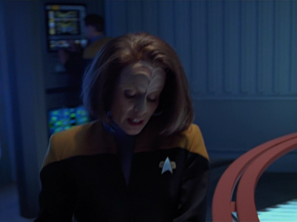 extant_StarTrekVoyager_4x03-DayOfHonor_2310.jpg