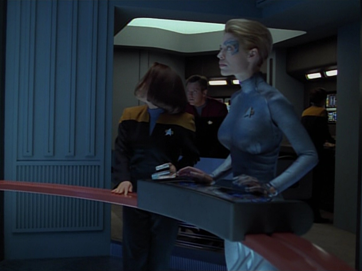 extant_StarTrekVoyager_4x03-DayOfHonor_2397.jpg