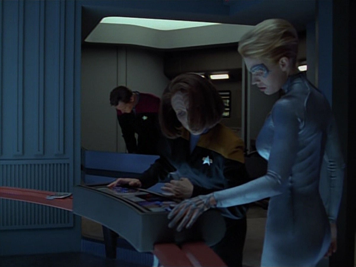 extant_StarTrekVoyager_4x03-DayOfHonor_2403.jpg