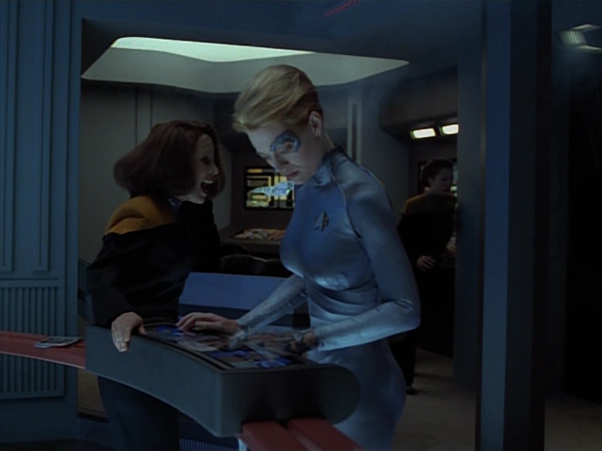 extant_StarTrekVoyager_4x03-DayOfHonor_2448.jpg