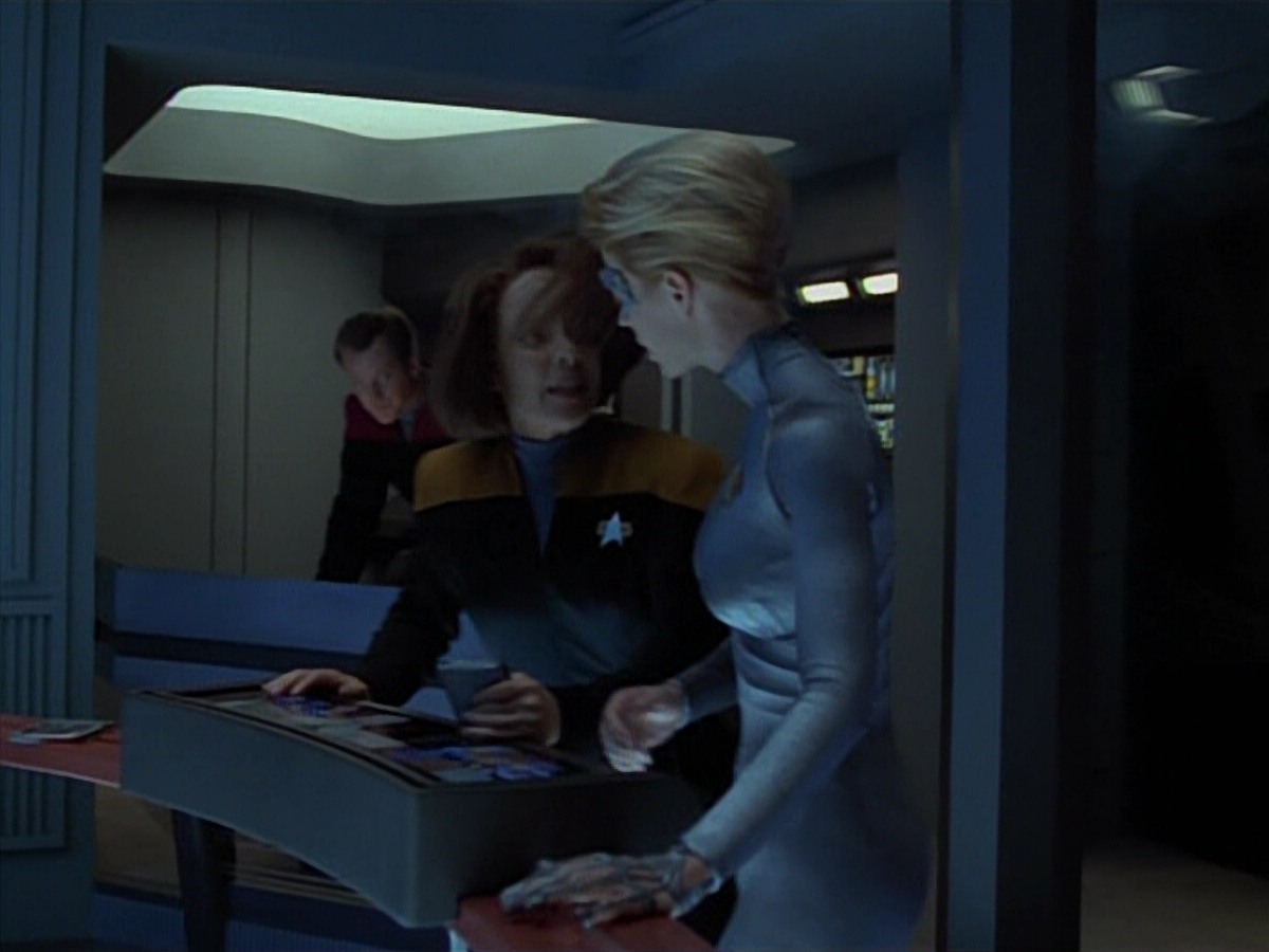 extant_StarTrekVoyager_4x03-DayOfHonor_2454.jpg