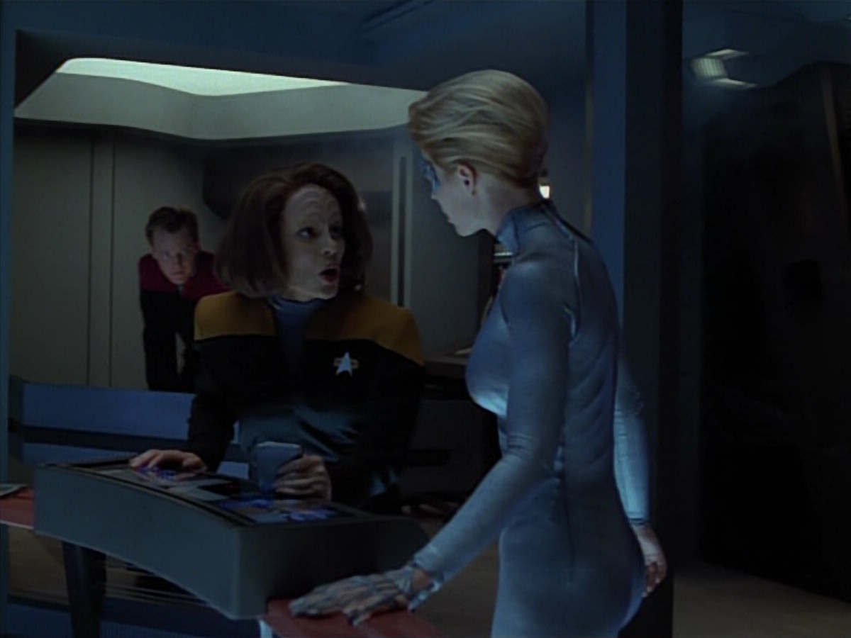 extant_StarTrekVoyager_4x03-DayOfHonor_2455.jpg