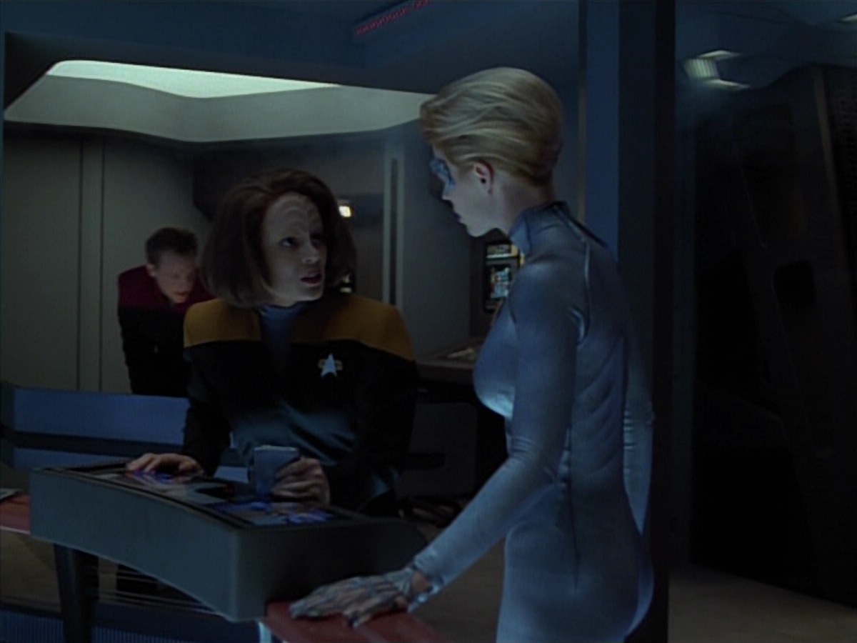 extant_StarTrekVoyager_4x03-DayOfHonor_2456.jpg