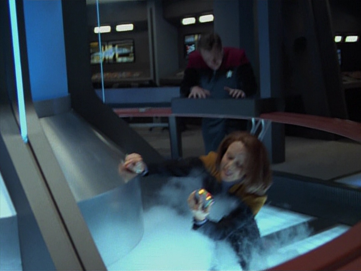 extant_StarTrekVoyager_4x03-DayOfHonor_2485.jpg