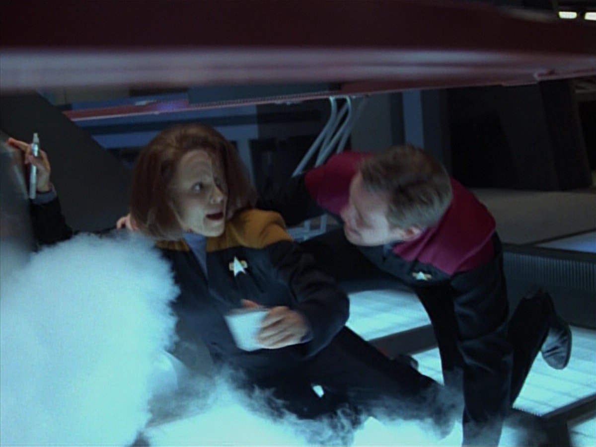 extant_StarTrekVoyager_4x03-DayOfHonor_2501.jpg