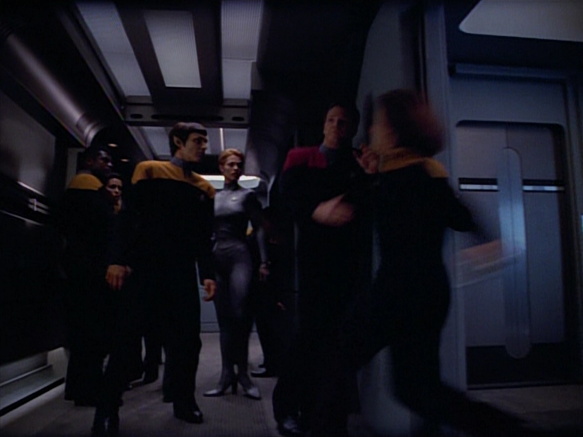 extant_StarTrekVoyager_4x03-DayOfHonor_2521.jpg