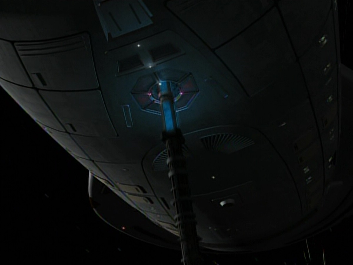 extant_StarTrekVoyager_4x03-DayOfHonor_2534.jpg